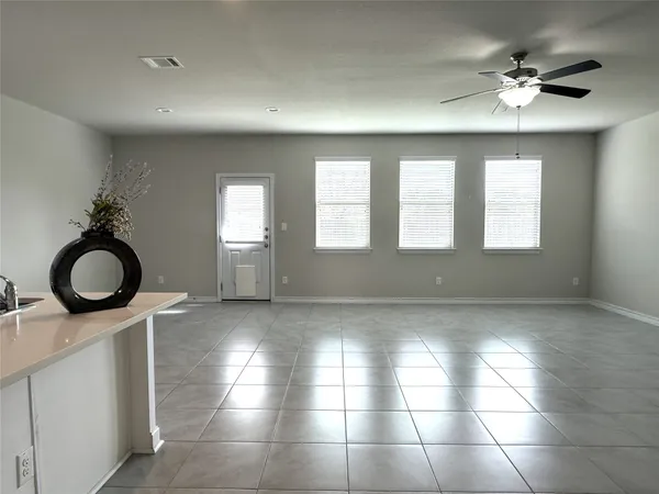 $1,995 | 5989 Malta Circle, Round Rock, TX 78665