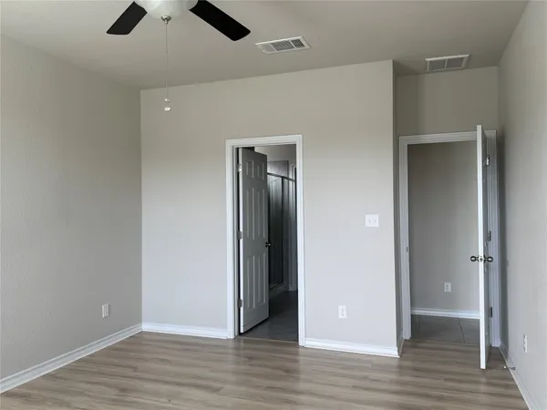 $1,995 | 5989 Malta Circle, Round Rock, TX 78665