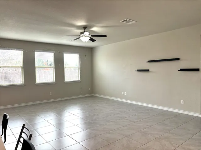 $2,045 | 5989 Malta Circle, Round Rock, TX 78665