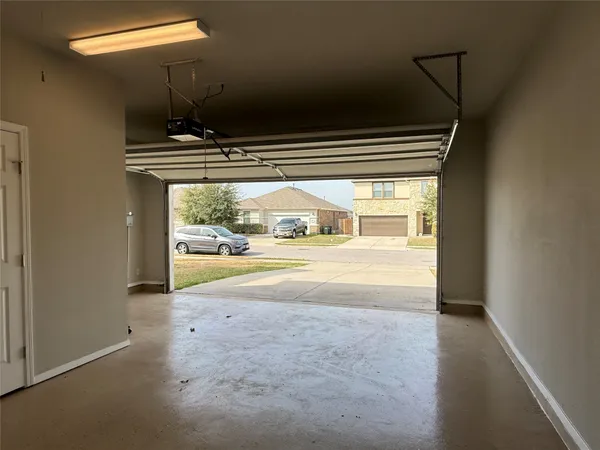 $1,995 | 5989 Malta Circle, Round Rock, TX 78665