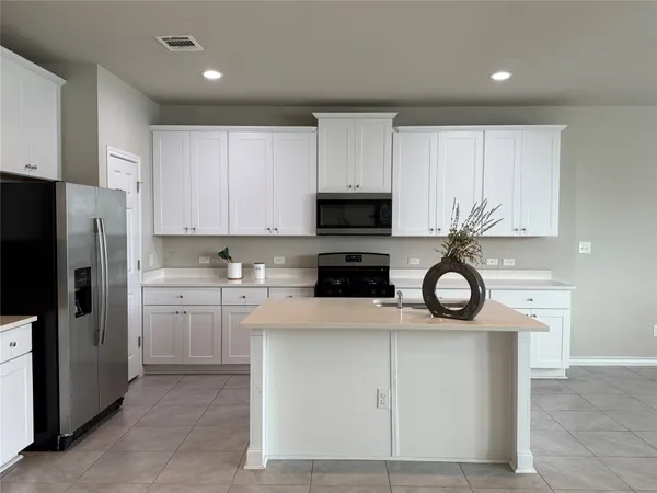 $1,995 | 5989 Malta Circle, Round Rock, TX 78665