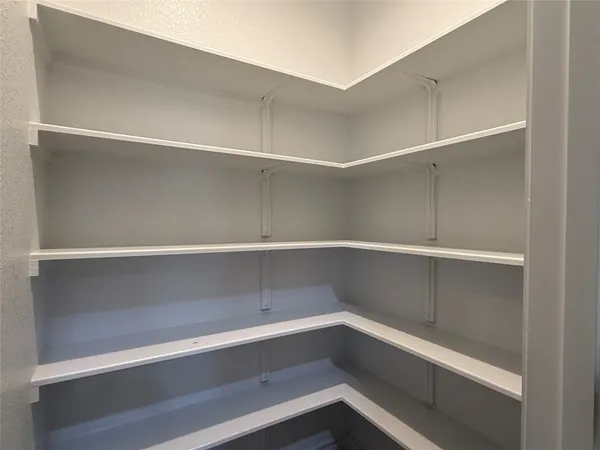 $1,995 | 5989 Malta Circle, Round Rock, TX 78665