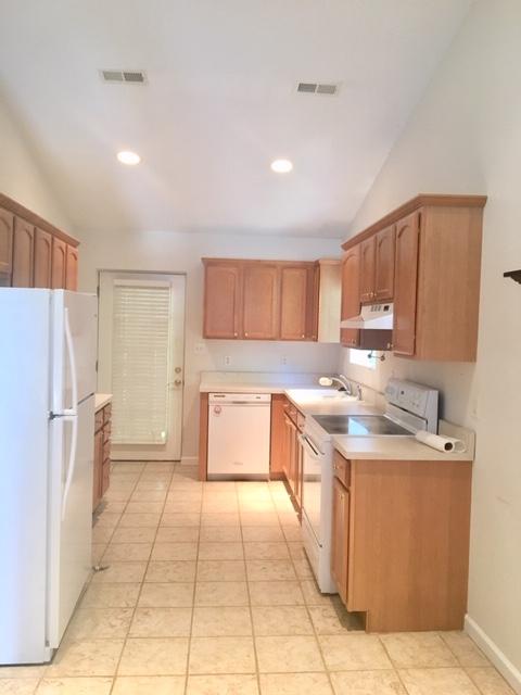 80 Pear Tree Lane Loudon, TN 37774 - Photo 3 of 13 IMG_3817