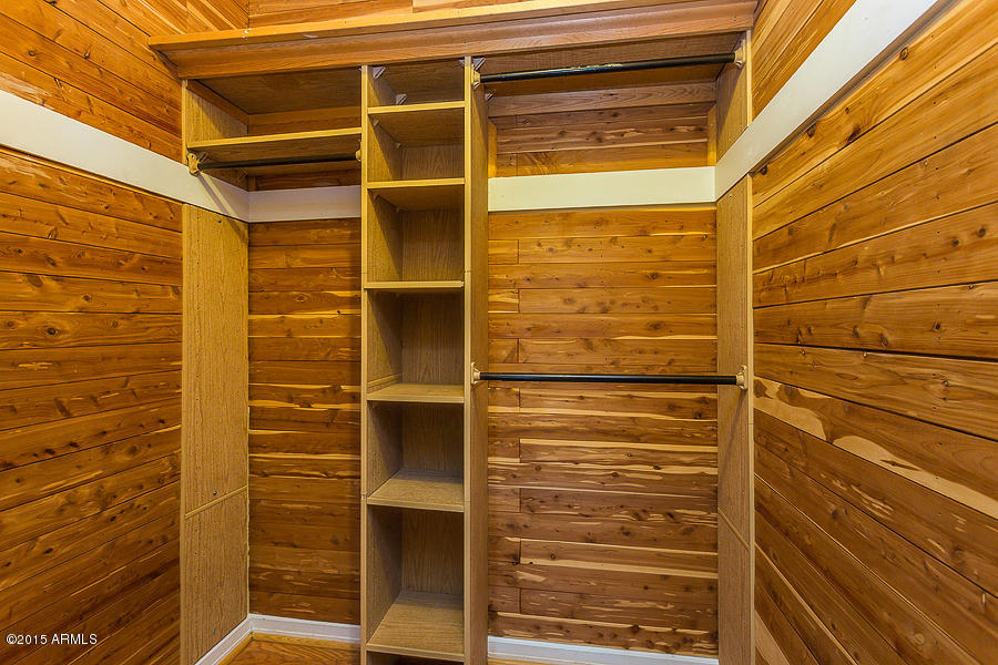 334 West Granada Road Phoenix, AZ 85003 - Photo 18 of 31 Master cedar walk-in closet
