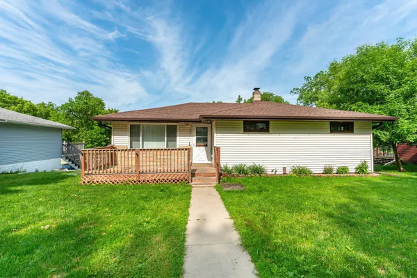 $159,900 | 215 5th Avenue Southeast, Elbow Lake, MN 56531