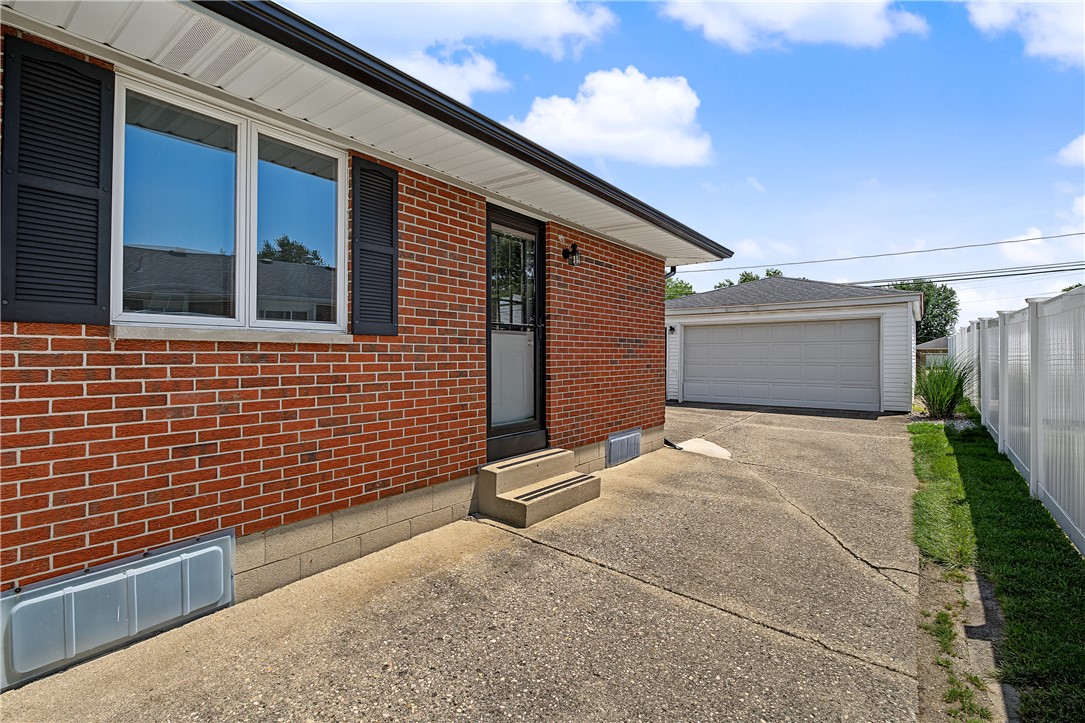 1209 Student Avenue Springfield, OH 45503 - Photo 37 of 47