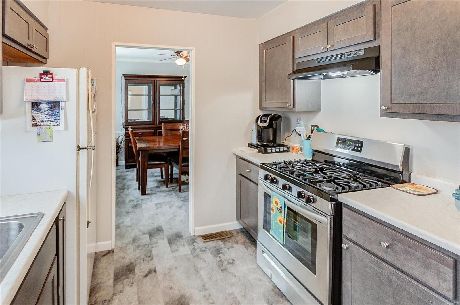 4023 Maryville Road Granite City, IL 62040 - Photo 12 of 25 Gallery Image 12