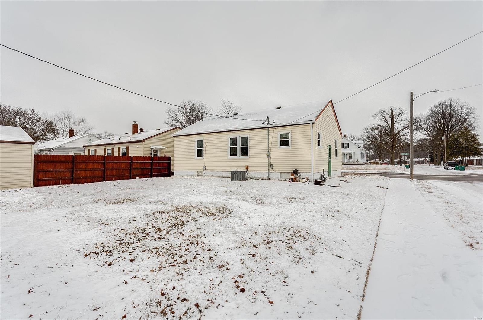 4023 Maryville Road Granite City, IL 62040 - Photo 23 of 25 Gallery Image 23