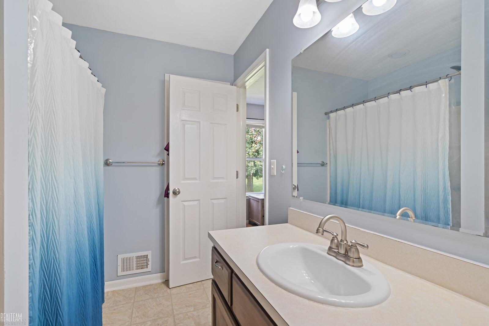 15450 Hunt Road Allenton, MI 48002 - Photo 21 of 35 50173076-ec79c133-3d69-4e8b-aa9f-33d732643c5e.JPG