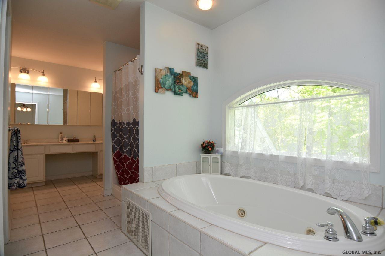 9 Staulters Farm Road Ballston, NY 12020 - Photo 27 of 42 Photo 29