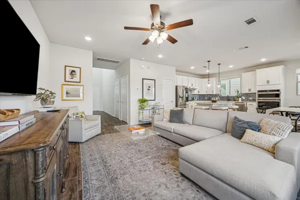 $2,750 | 4016 Delta Rose Street, Houston, TX 77018