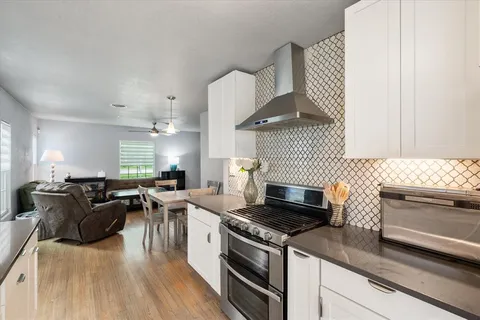$299,500 | 2736 Ryan Avenue, Fort Worth, TX 76110