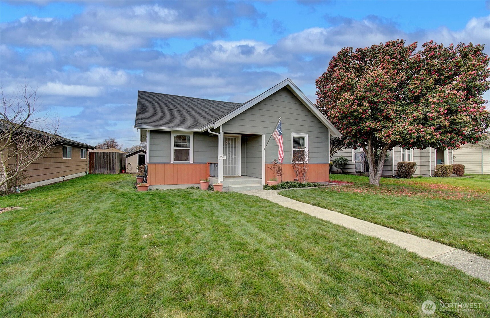 551 19th Avenue Longview, WA 98632 - Photo 3 of 28