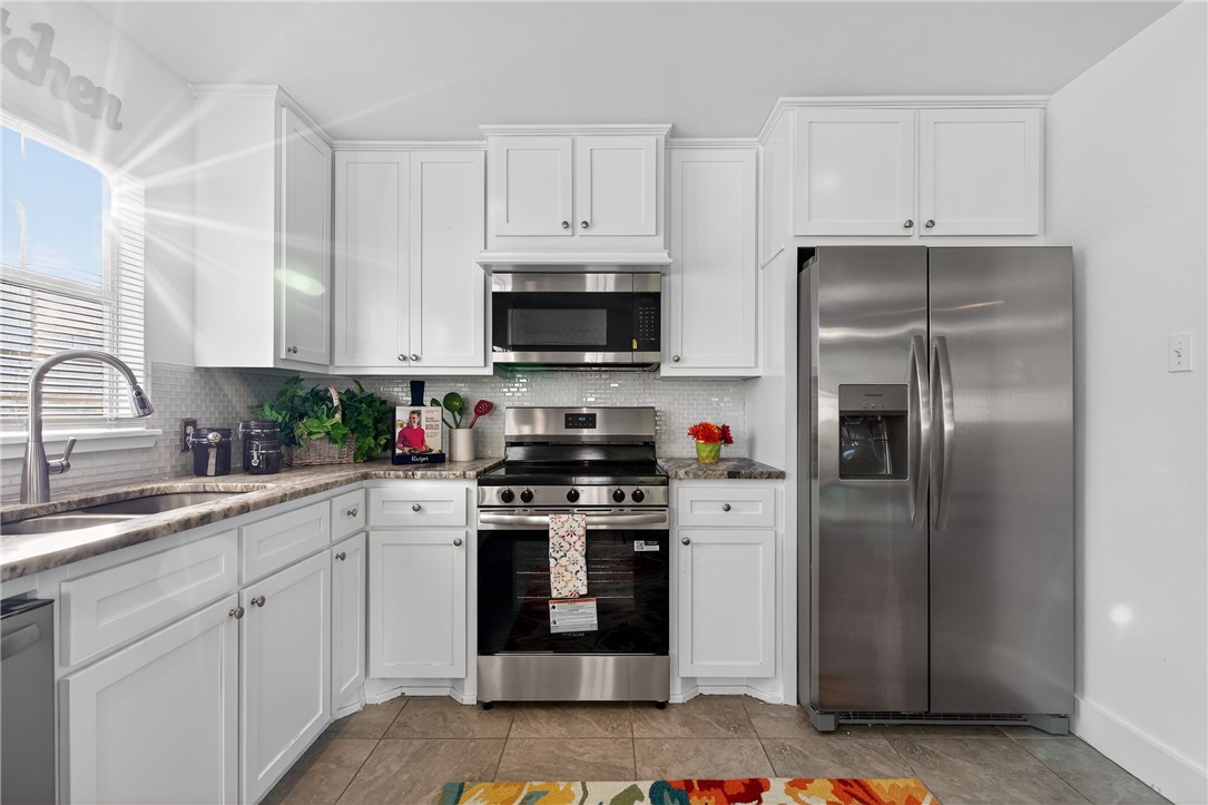 13325 Hearn Road Corpus Christi, TX 78410 - Photo 13 of 29