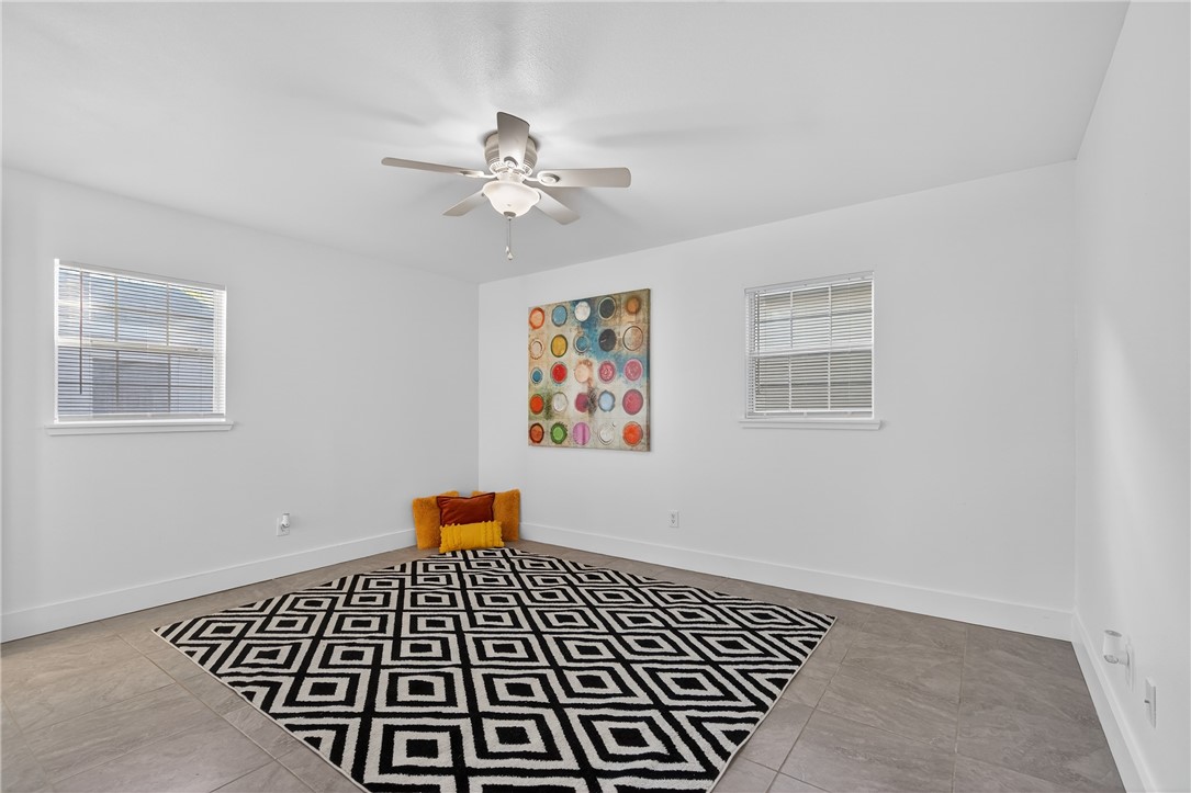 13325 Hearn Road Corpus Christi, TX 78410 - Photo 16 of 29