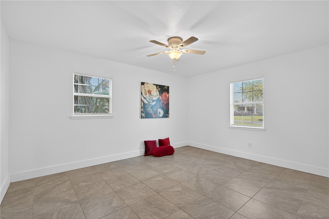 13325 Hearn Road Corpus Christi, TX 78410 - Photo 24 of 29