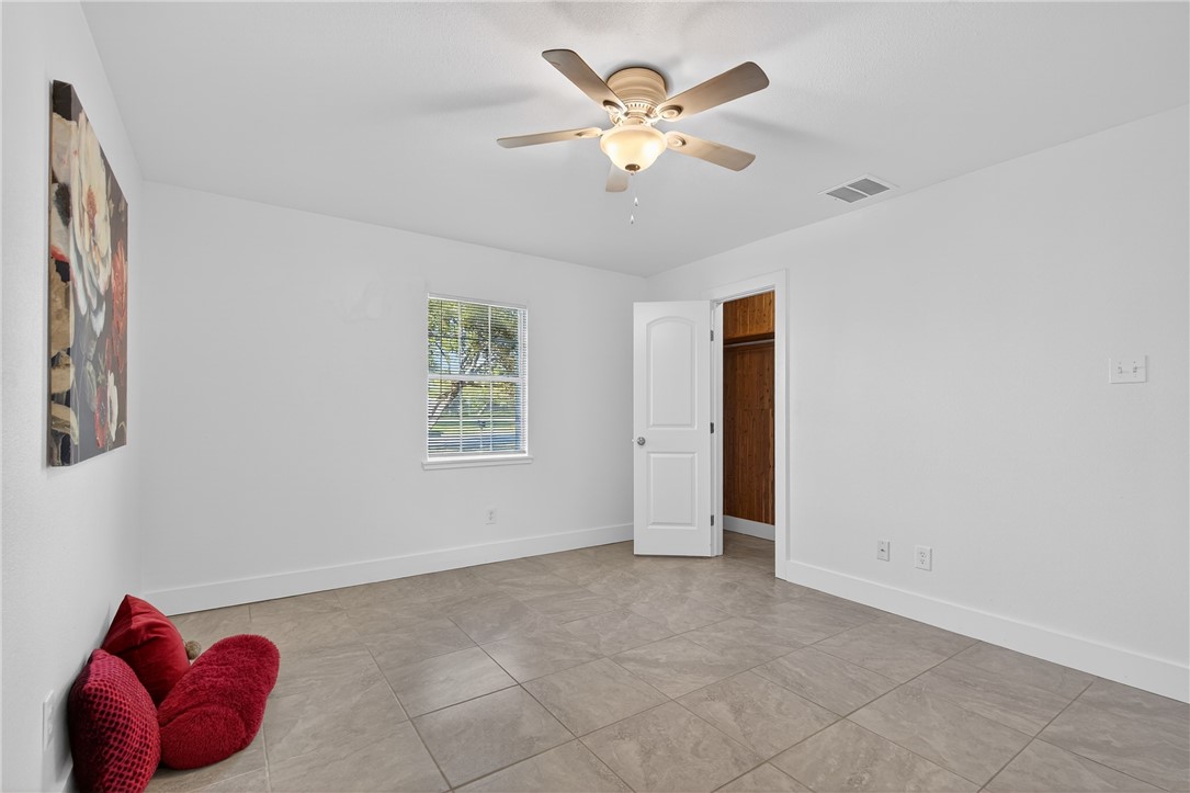 13325 Hearn Road Corpus Christi, TX 78410 - Photo 25 of 29