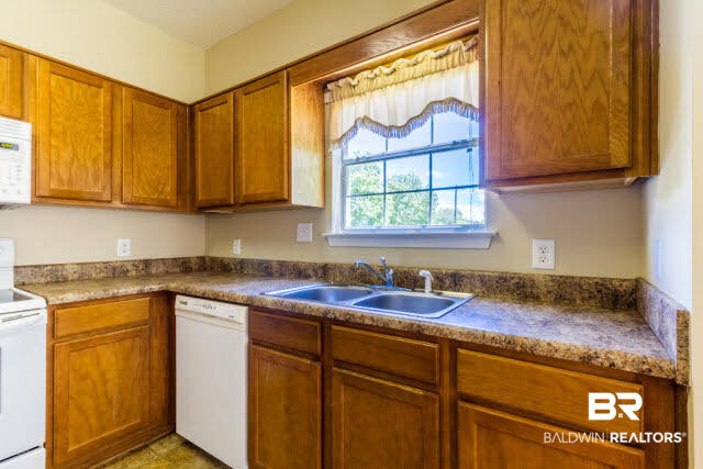 2651 South Juniper Street, Unit 300 Foley, AL 36535 - Photo 4 of 19