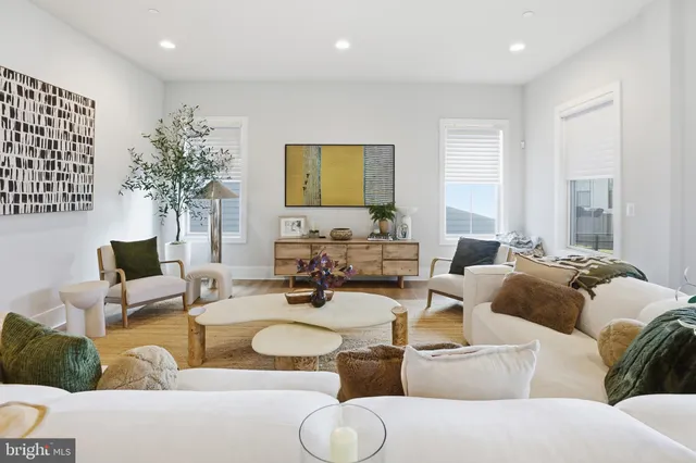 $14,000 | 9725 Lantana Way, Bethesda, MD 20817