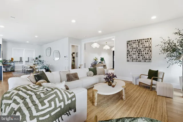 $14,000 | 9725 Lantana Way, Bethesda, MD 20817