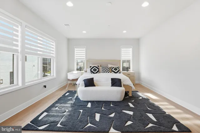 $14,000 | 9725 Lantana Way, Bethesda, MD 20817