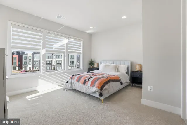 $14,000 | 9725 Lantana Way, Bethesda, MD 20817