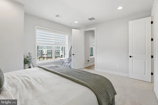 $11,000 | 9725 Lantana Way, Bethesda, MD 20817