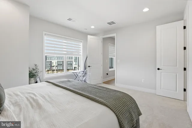 $14,000 | 9725 Lantana Way, Bethesda, MD 20817