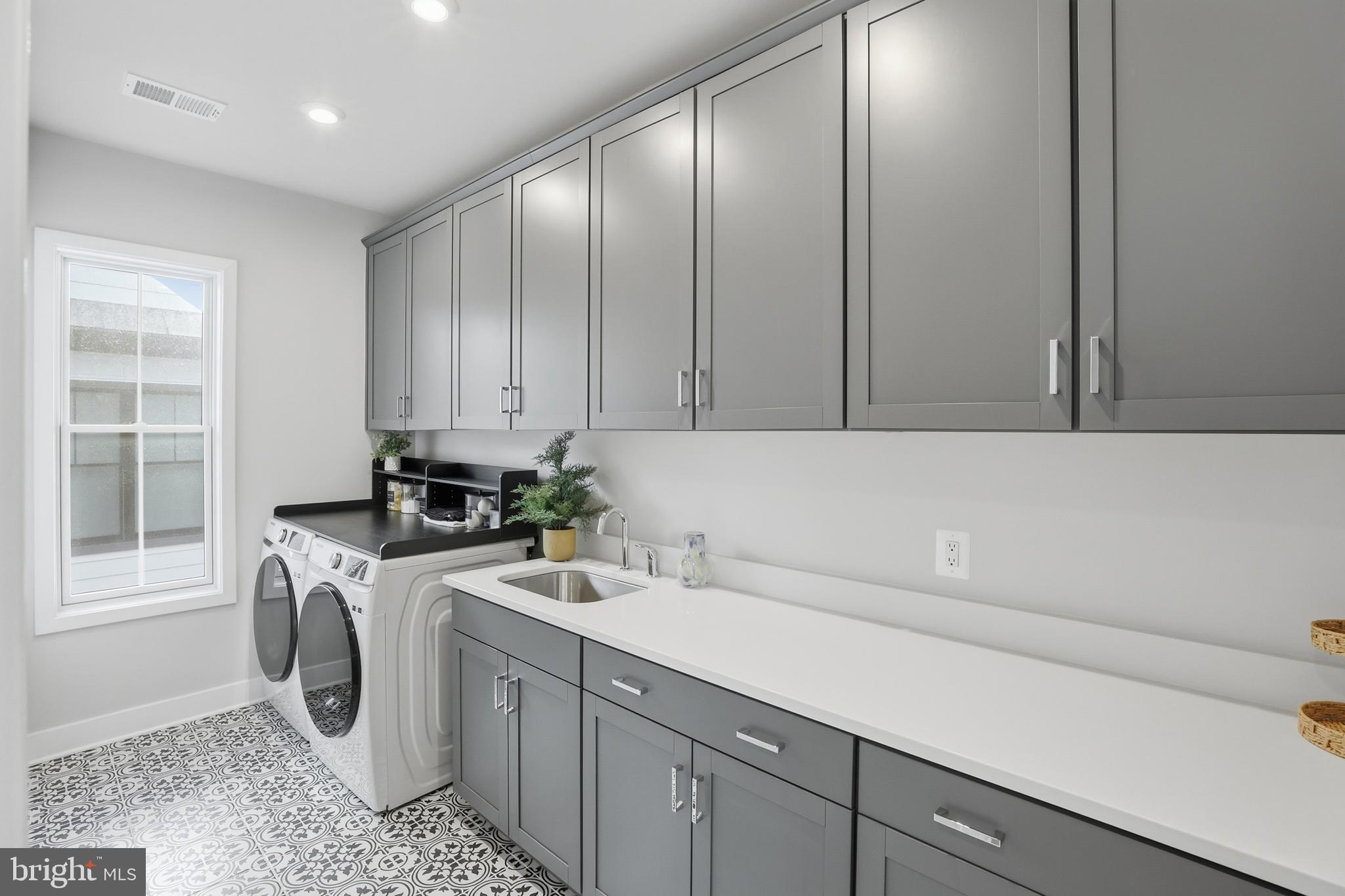9725 Lantana Way Bethesda, MD 20817 - Photo 37 of 58 Bedroom Level Laundry Room