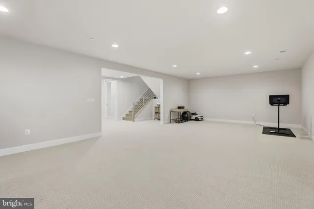 $14,000 | 9725 Lantana Way, Bethesda, MD 20817