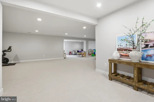 $11,000 | 9725 Lantana Way, Bethesda, MD 20817