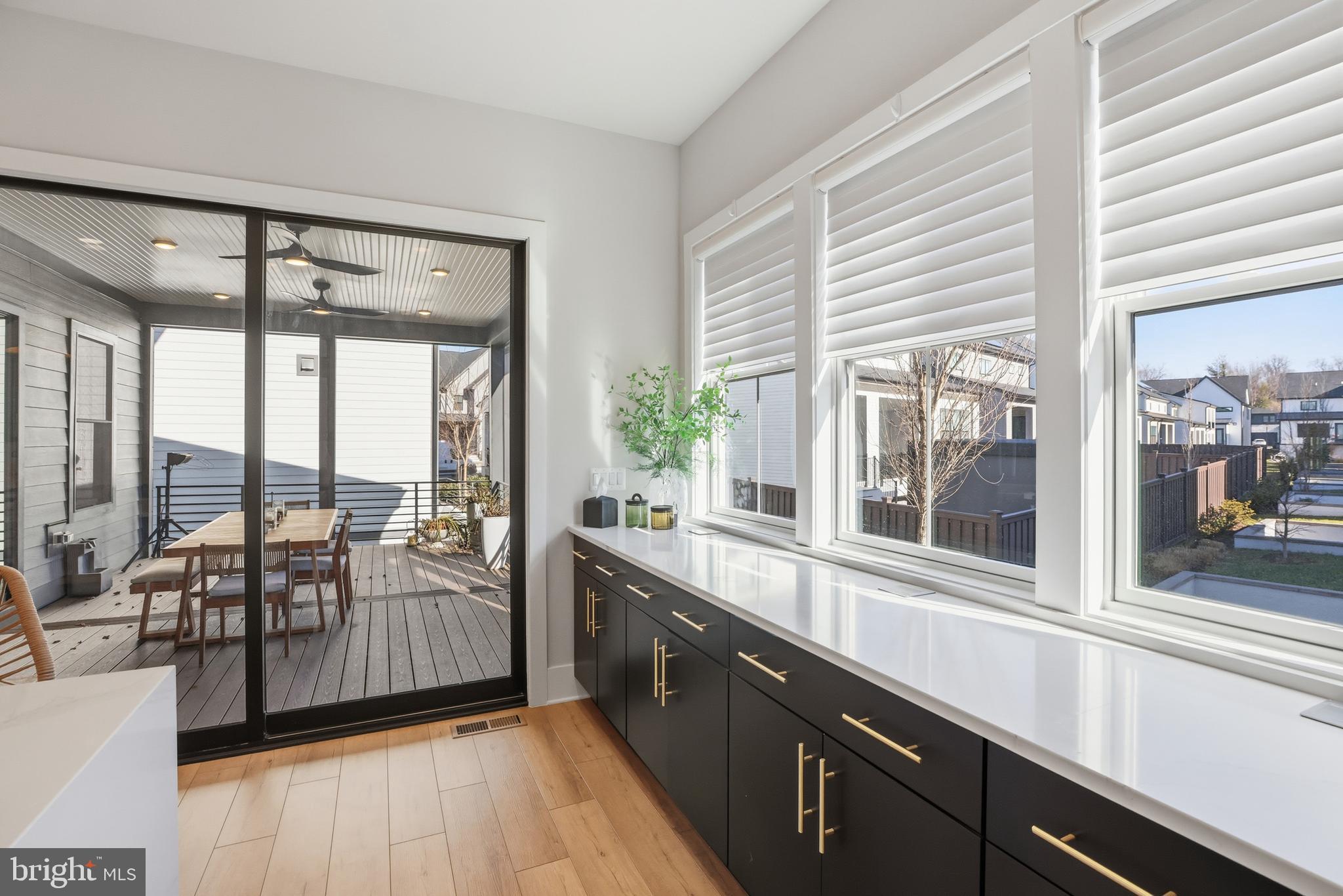 9725 Lantana Way Bethesda, MD 20817 - Photo 5 of 58 Stunning Kitchen