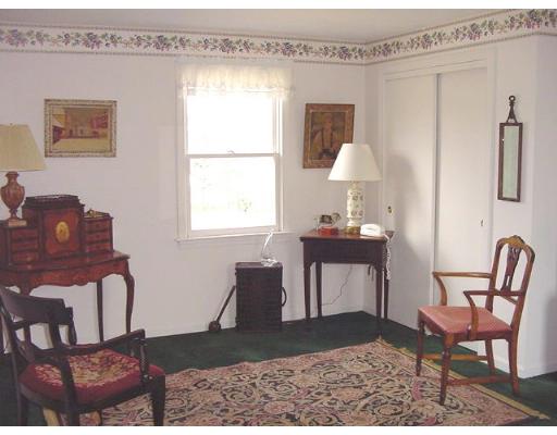11 Hanson Road Charlton, MA 01507 - Photo 18 of 19