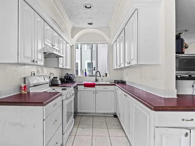 $624,900 | 58 Oakley Road, Woonsocket, RI 02895