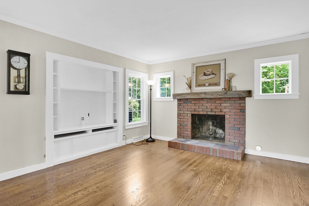 102 Miller Street Ludlow, MA 01056 - Photo 13 of 41