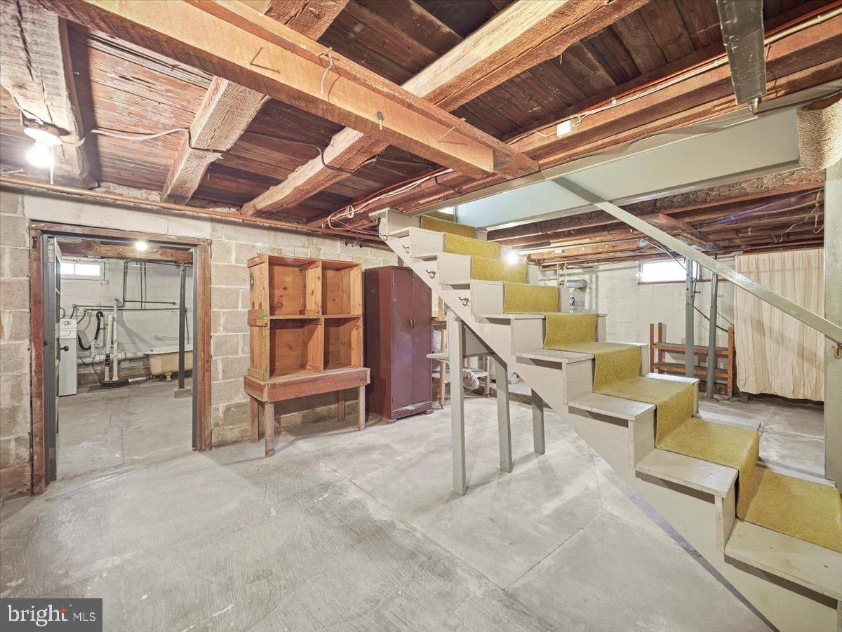 7220 Slabtown Road Waynesboro, PA 17268 - Photo 28 of 43 a view of entryway