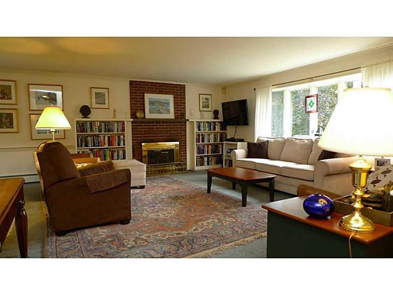 7 Carriage Road Cumberland, ME 04110 - Photo 3 of 21 Living Room.