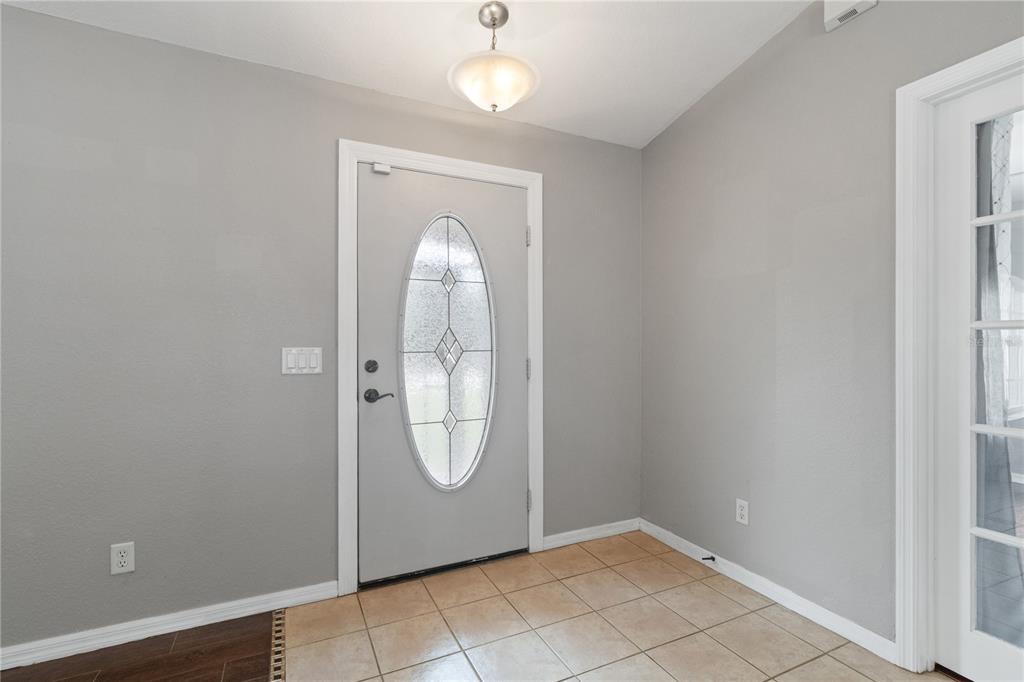 3941 Santa Ana Road North Port, FL 34286 - Photo 4 of 34