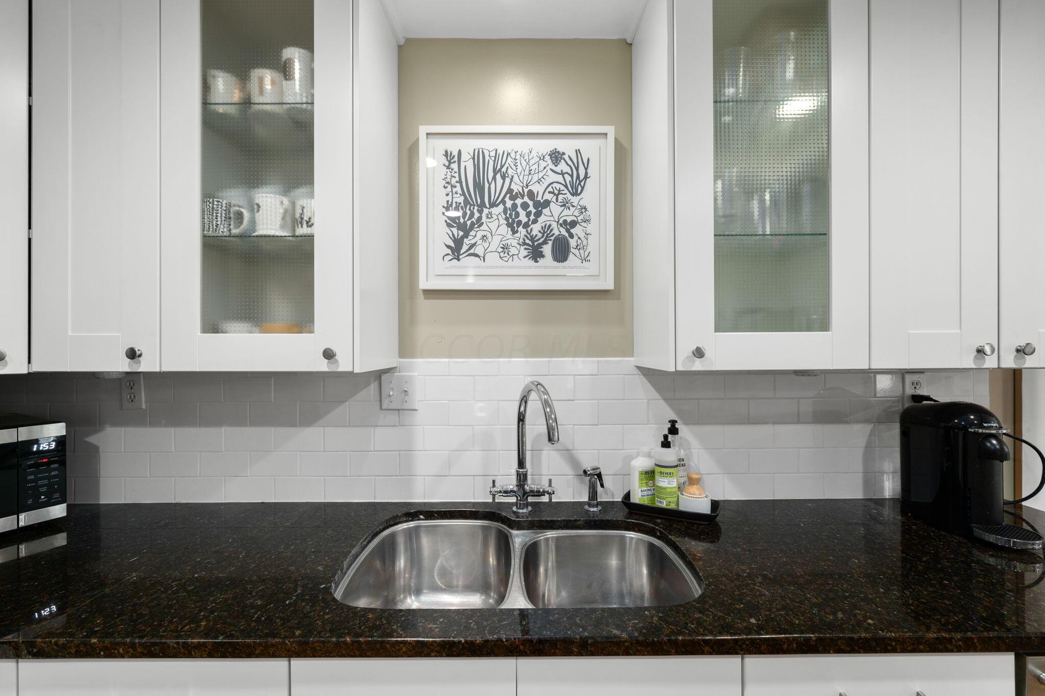 4356 Hawk Road Mechanicsburg, OH 43044 - Photo 29 of 115 Sink 1 area