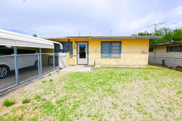 $70,000 | 405 Brown Street, Stinnett, TX 79083