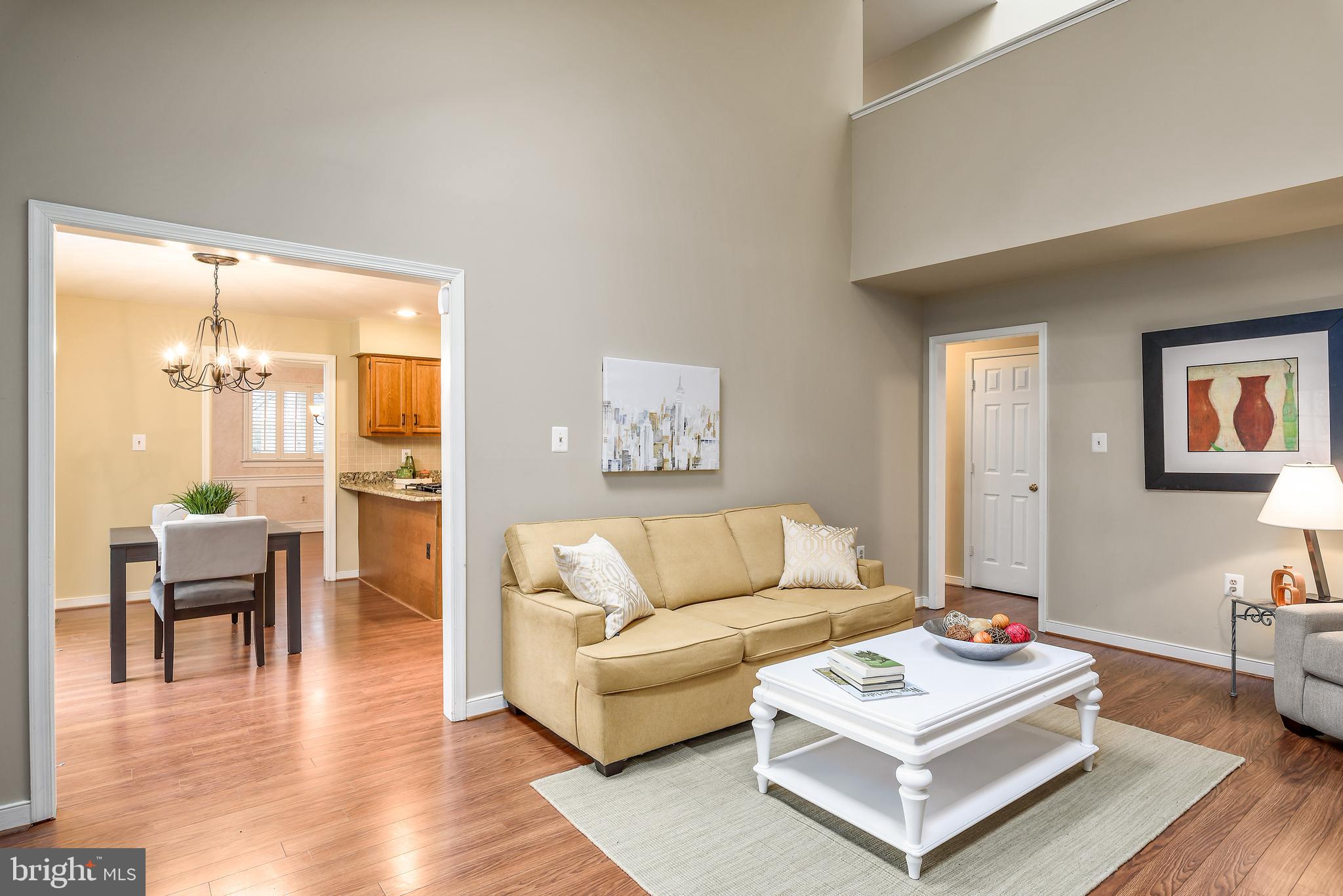 10405 Dunn Meadow Road Vienna, VA 22182 - Photo 17 of 38 Family Room off kitchen