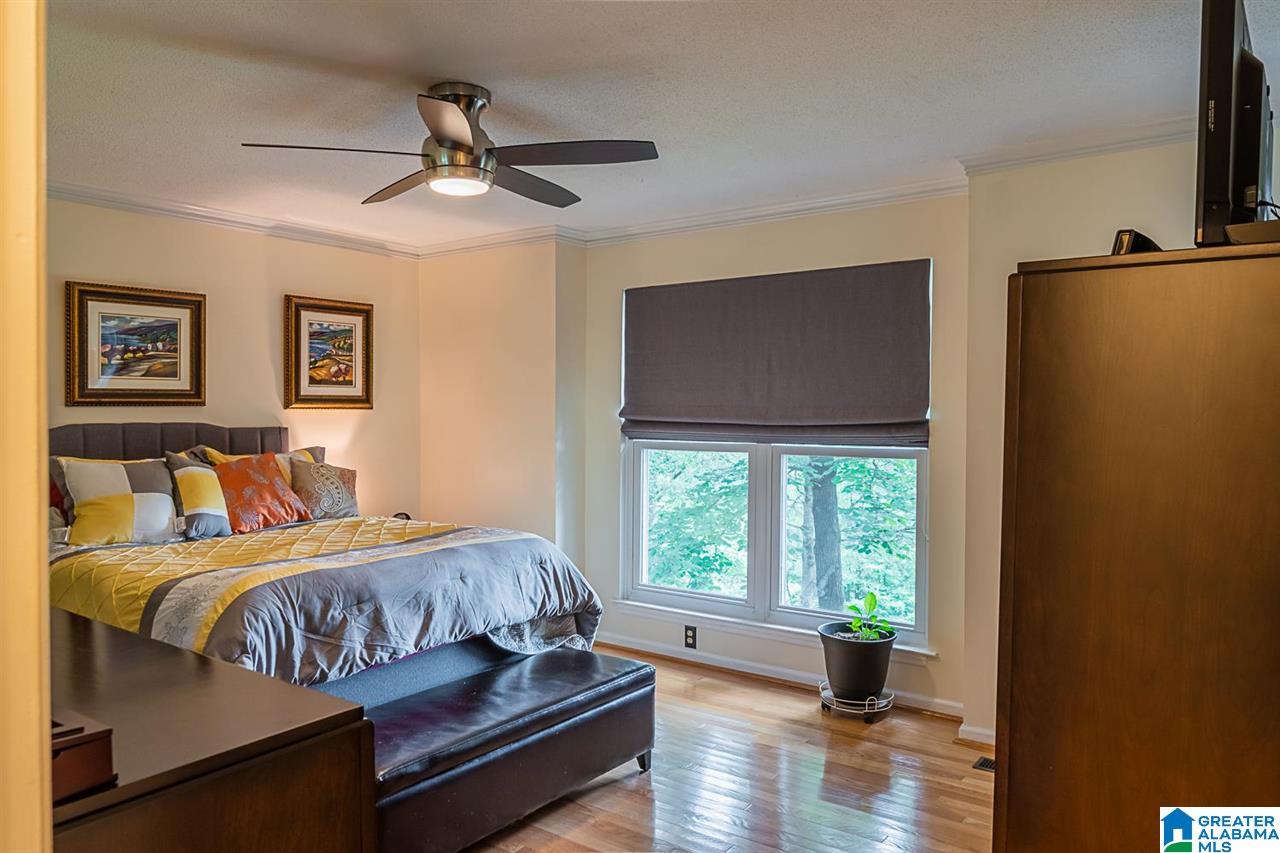 545 McGuire Road Pelham, AL 35124 - Photo 4 of 45