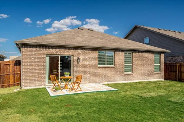 $357,500 | 1110 Greywood Drive, Van Alstyne, TX 75495