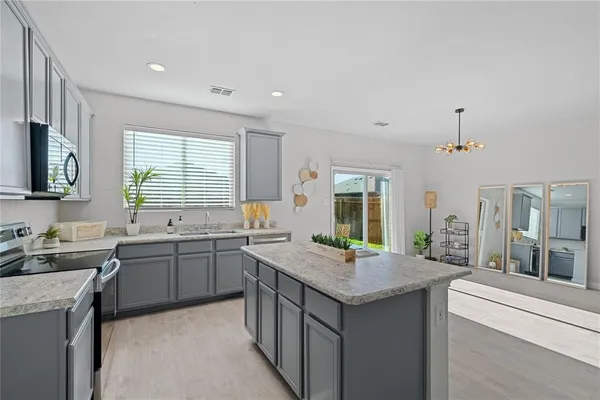 $357,500 | 1110 Greywood Drive, Van Alstyne, TX 75495
