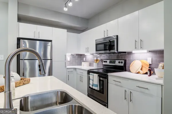 $1,536 | 2591 Piedmont Road Northeast, Unit 2315, Atlanta, GA 30324