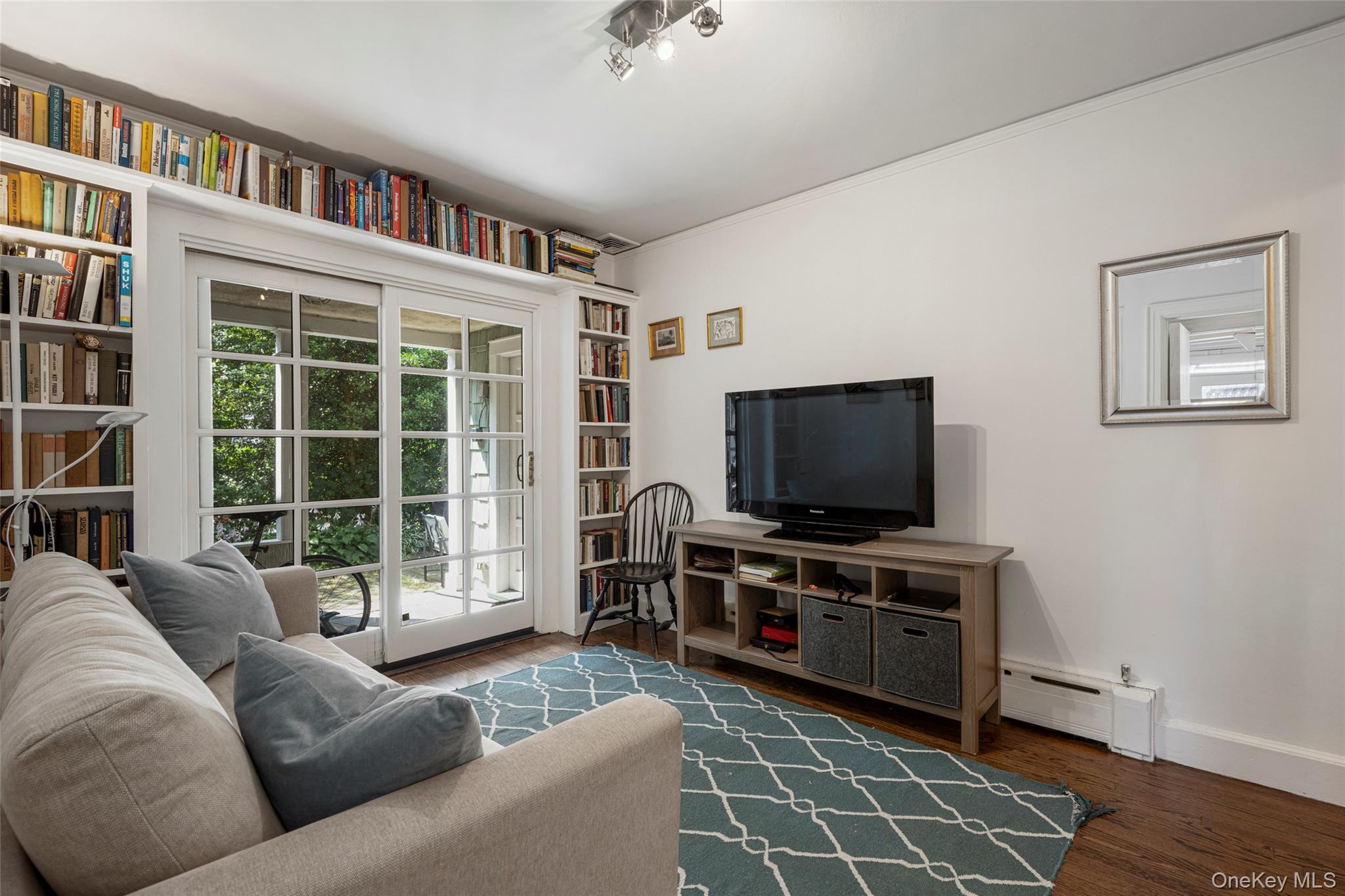 224 Mamaroneck Road Scarsdale, NY 10583 - Photo 13 of 28 First floor den / bedroom
