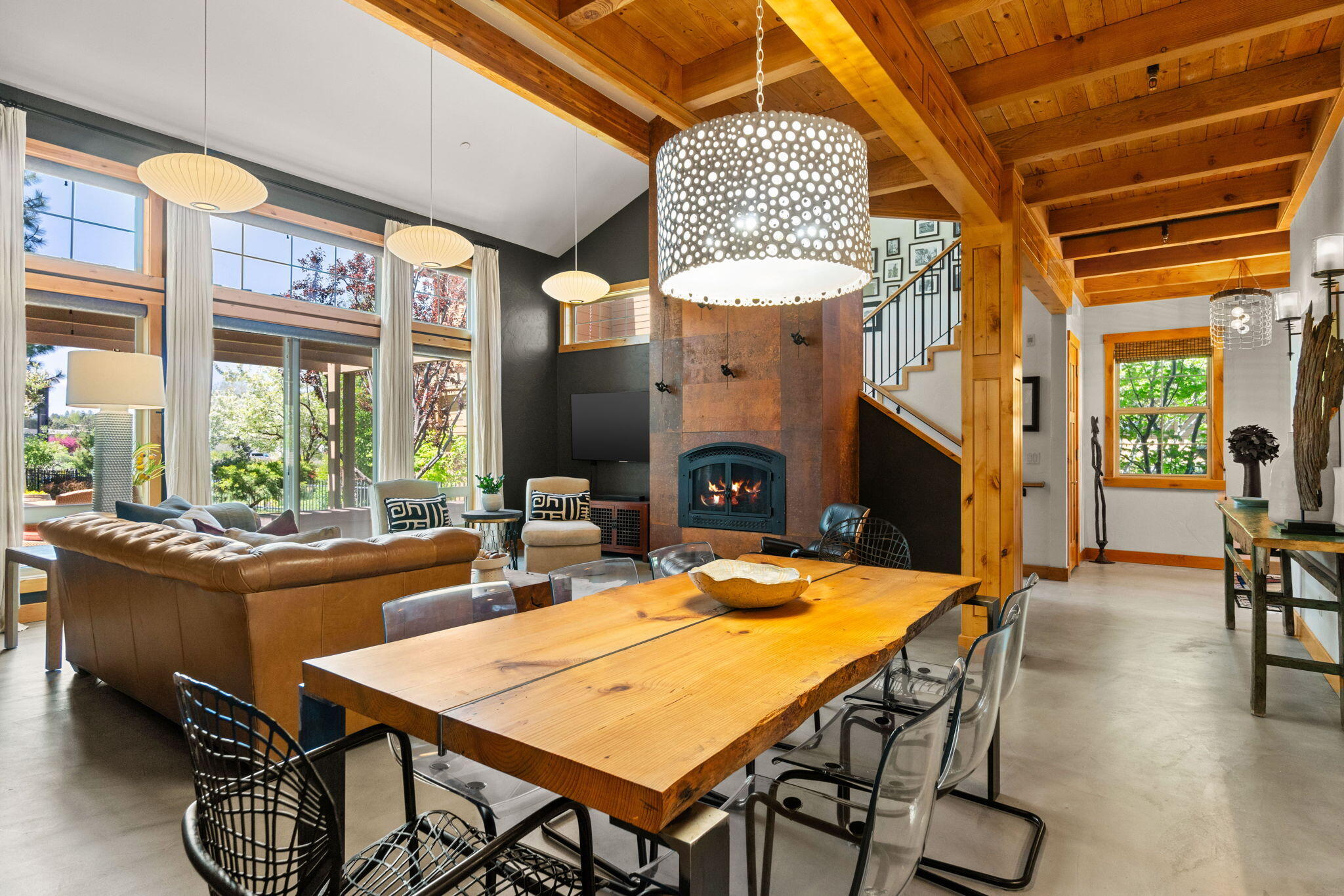 655 Southwest Otter Way Bend, OR 97702 - Photo 11 of 49 A perfect space for gathering and entertaining.