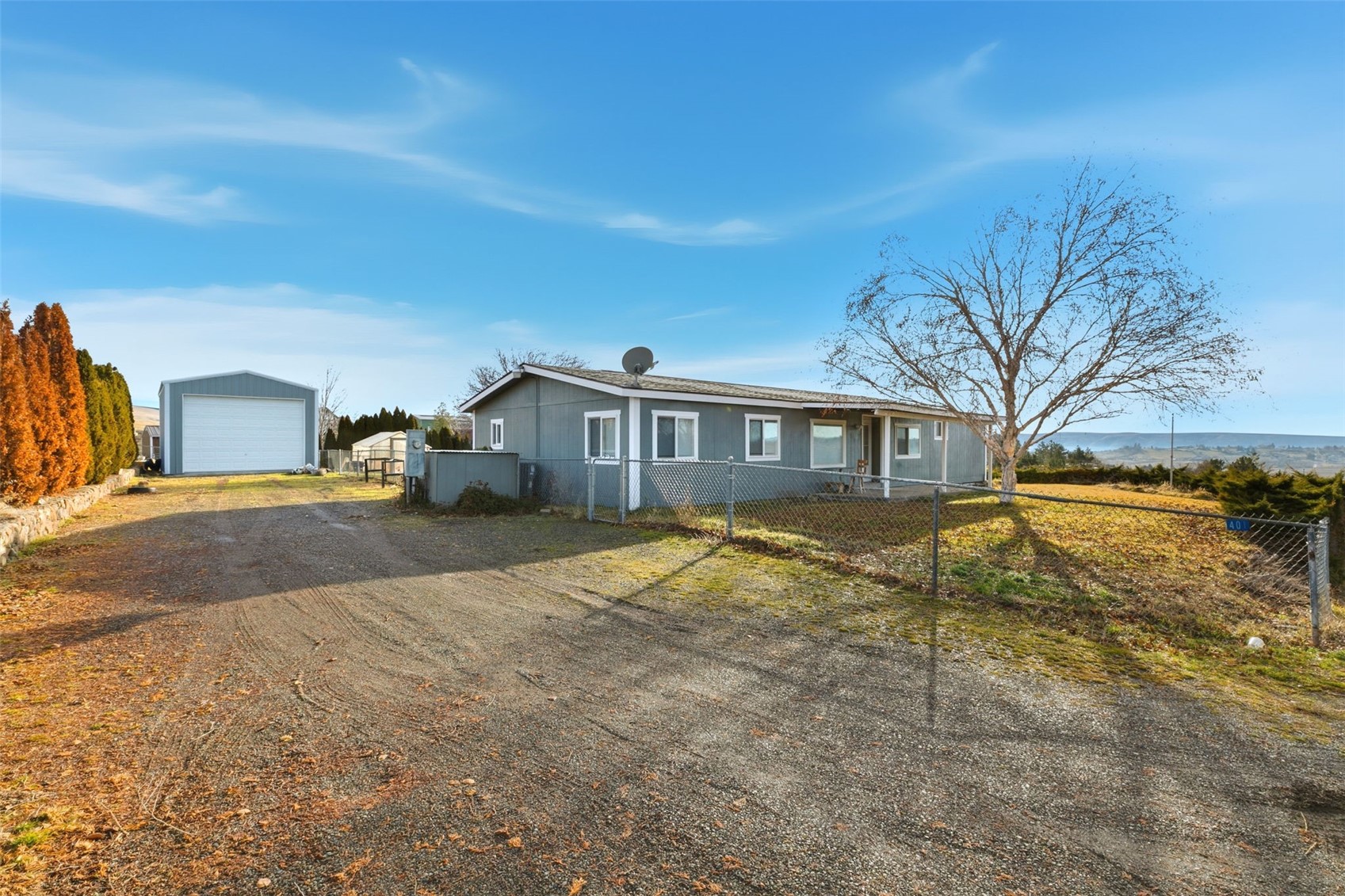 401 Clemans View Road Selah, WA 98942 - Photo 3 of 28