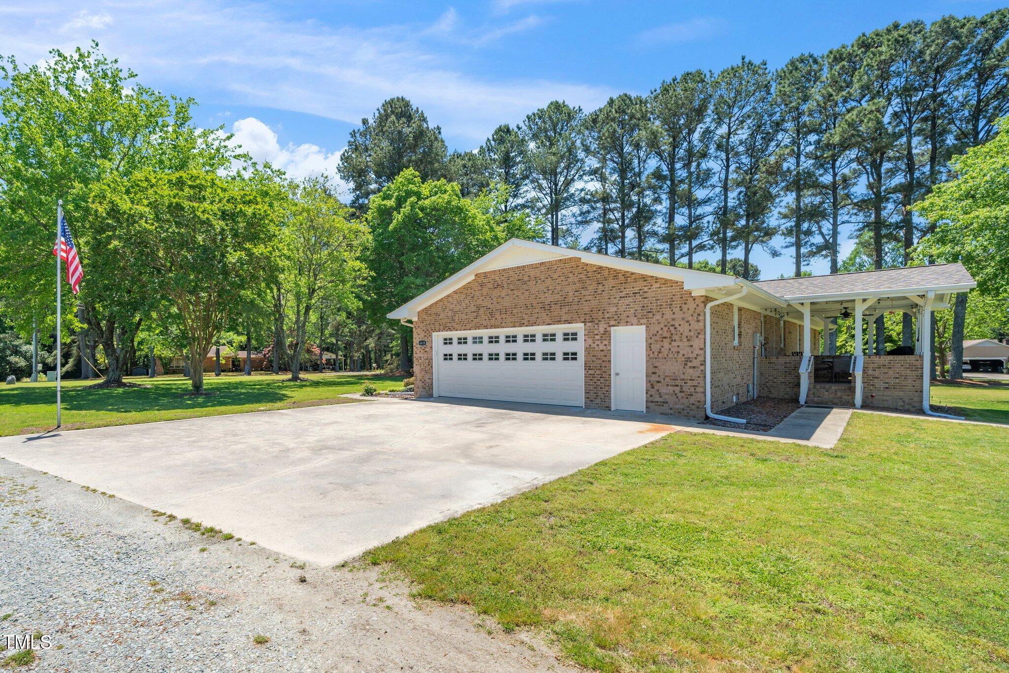 4418 Carpenter Pond Road Durham, NC 27703 - Photo 24 of 31 23-web-or-mls-4418 Carpenter Pond (30 of