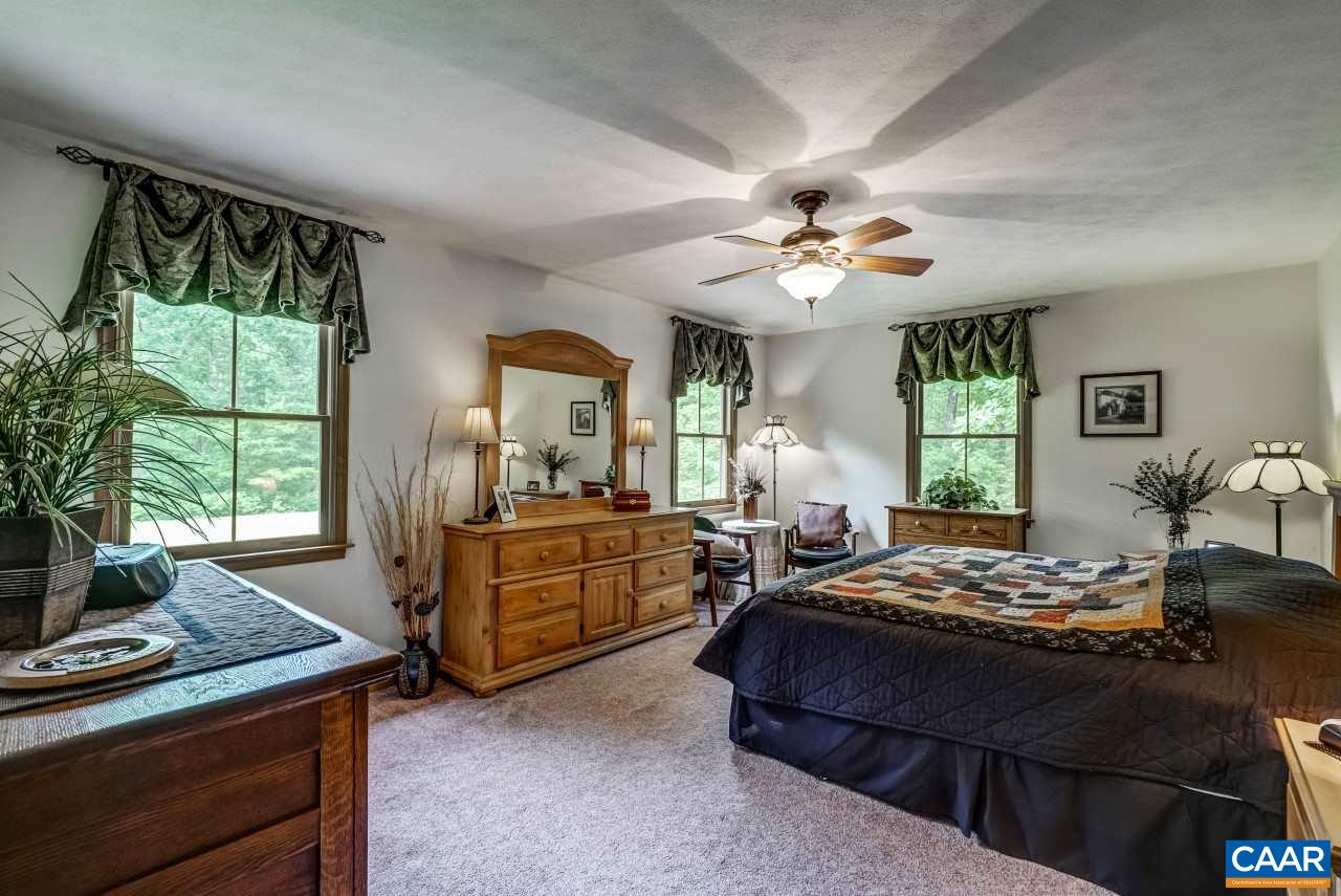 1531 Riding Club Road Keene, VA 22946 - Photo 17 of 27 Sunny and spacious (18x13) with walk-in closet and full bath.